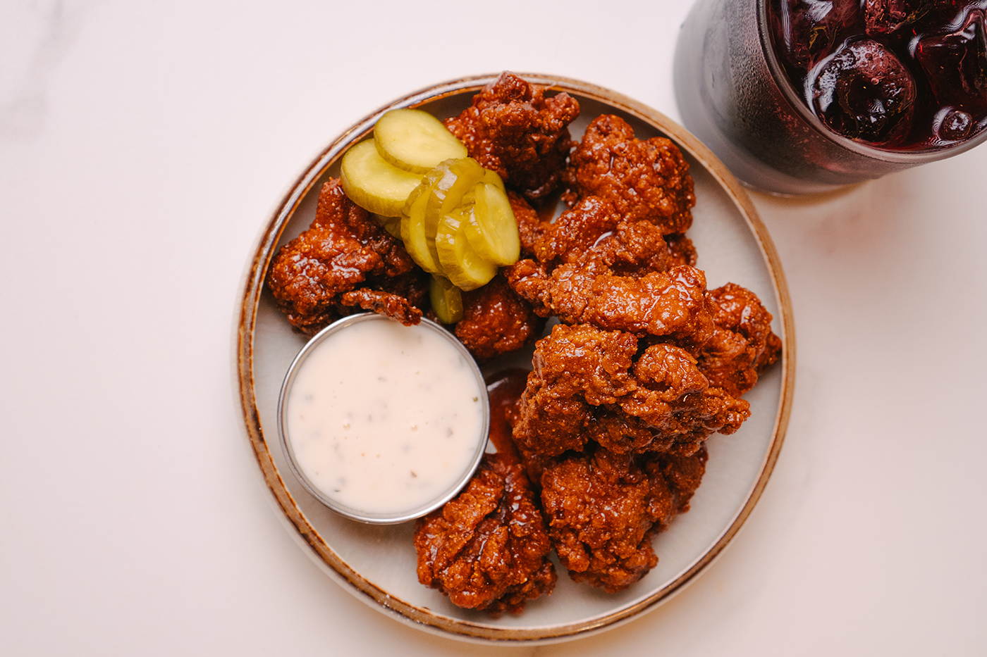 Two Hommés food and dining room